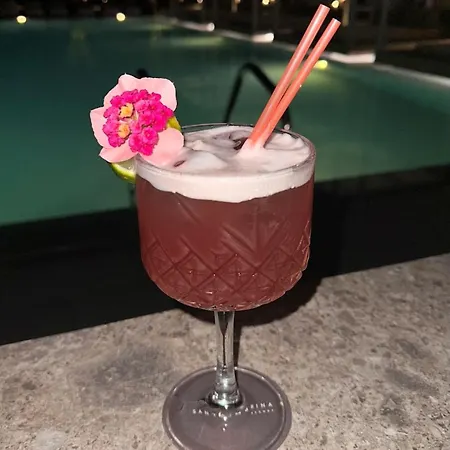 Santa Marina ホテル Glífa