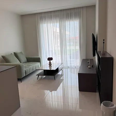 Santa Marina فندق Glífa