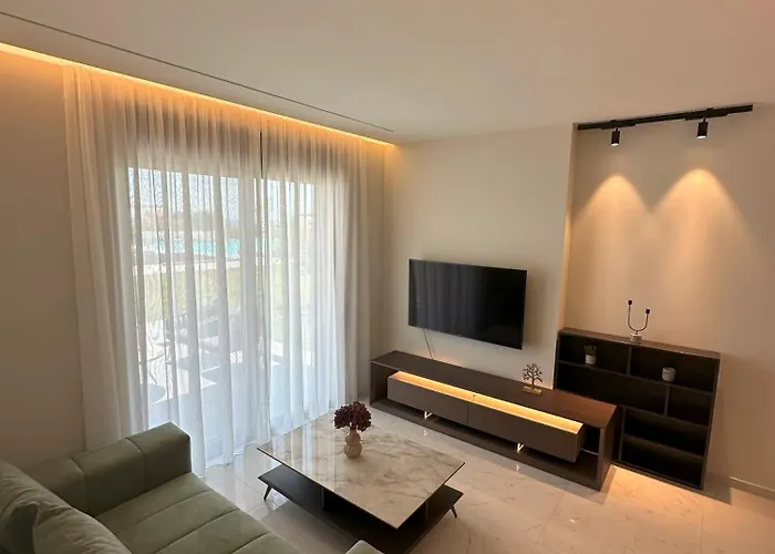 Hotel Santa Marina Glífa