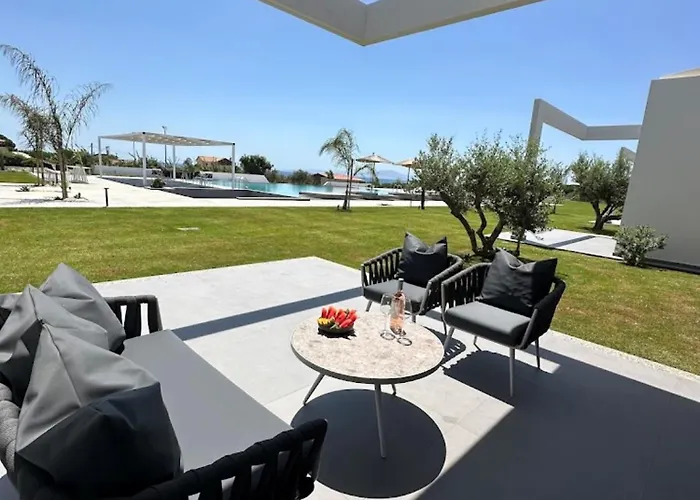 Hotel Santa Marina Glífa